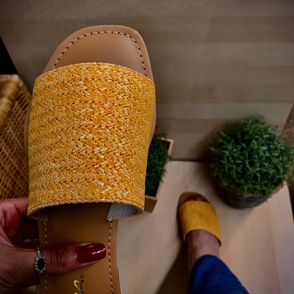 Shoes - Mustard / yellow Sandal